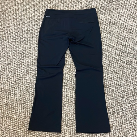 Columbia Omni-Shield Advanced Repellency Hiking Pants - Black - Picture 2 of 6